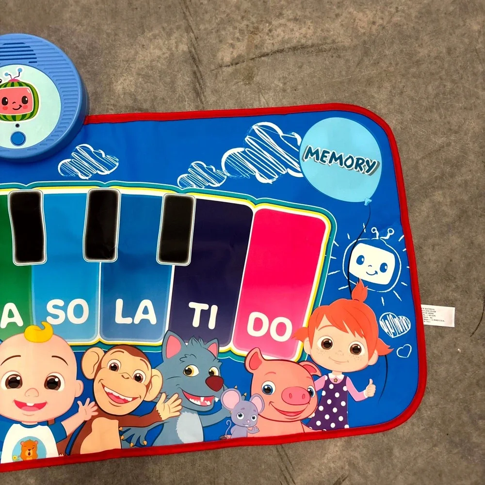 CoComelon Musical Piano Play Mat JAKKS Pacific 2022 Kids Floor Keyboard Toy